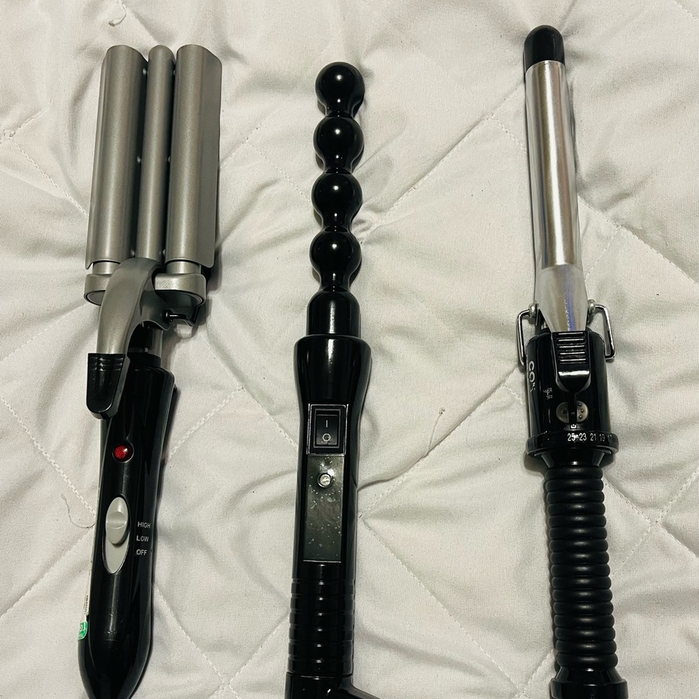 Hair Tool Bundle Curling Iron Beach Wave Triple Spiral Wand Revlon Bella Gloves